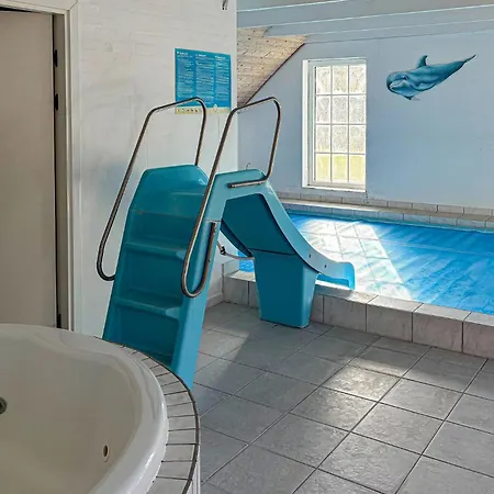 Lovely In Vaeggerlose With Sauna بيت للعطل *