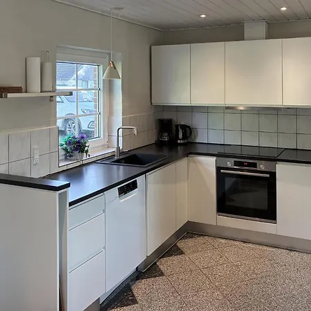 度假居 Lovely In Vaeggerlose With Sauna *