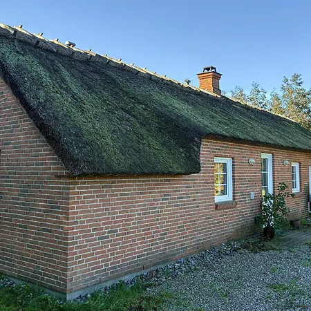 Lovely In Vaeggerlose With Sauna * Bøtø By